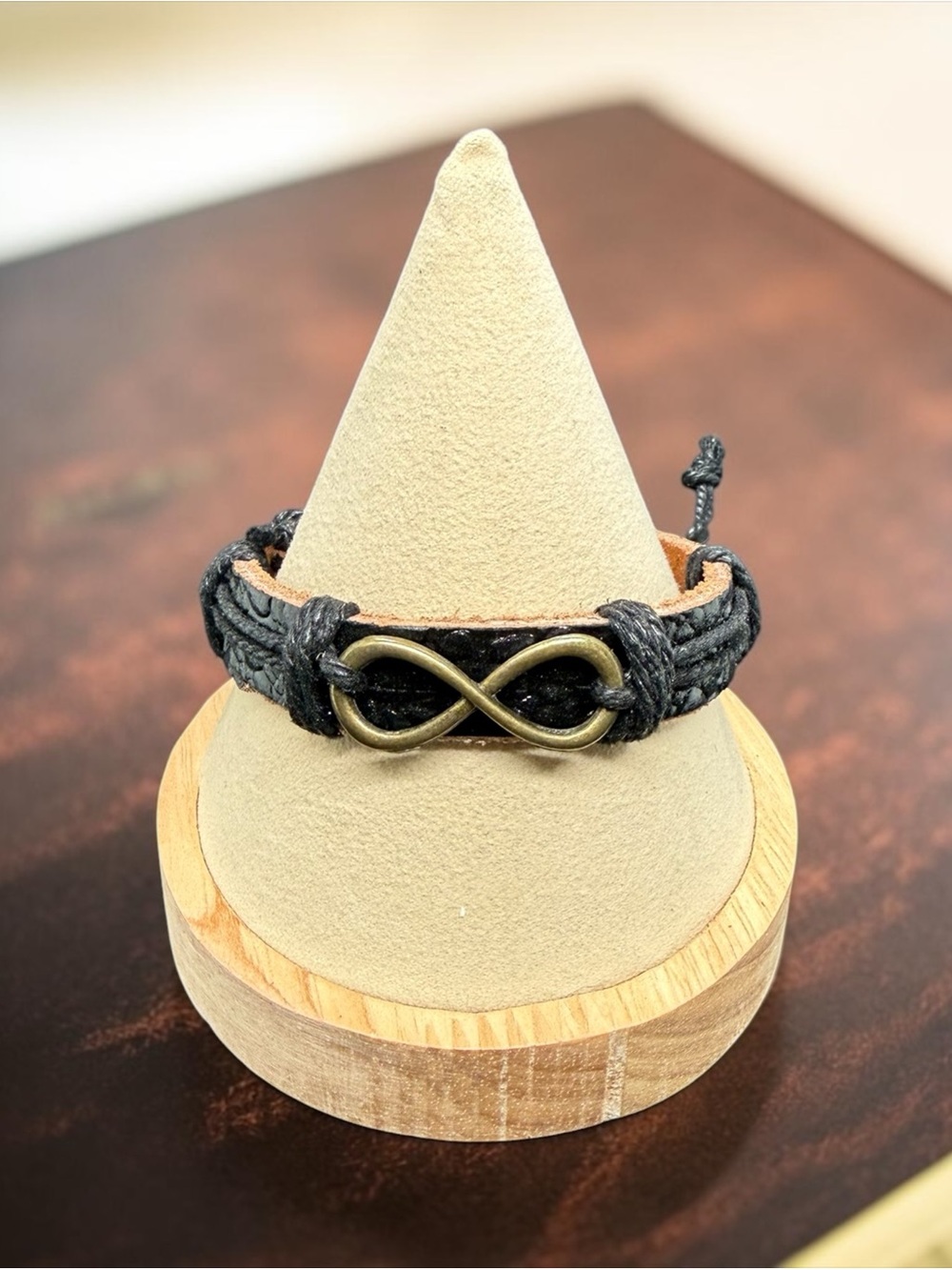 🏷️‼️5/$25🏷️‼️🖤Unisex Infinity Accent Black Woven Leather Adjust Bracelet/NWOT🖤